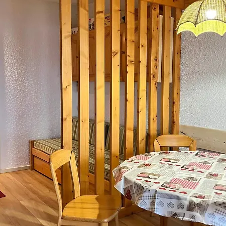 Spacieux Rénové 39m² Avec Balcon, Garage - - Fr-1-515-166